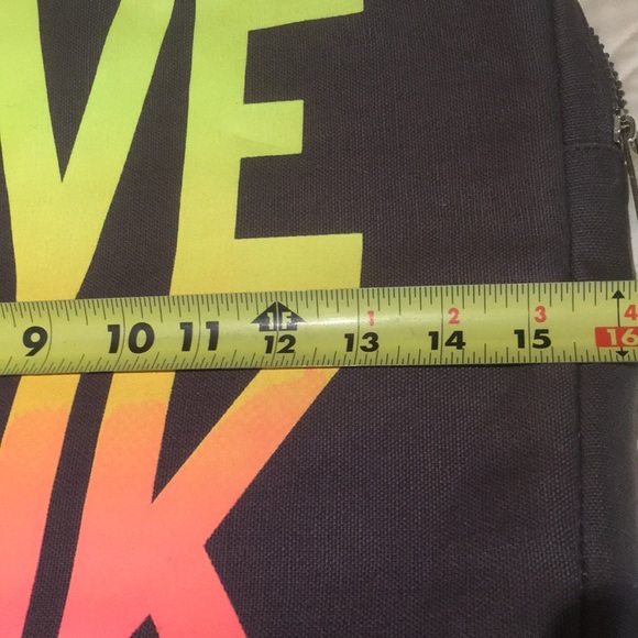 🌈VS PINK Logo Laptop Sleeve Case 🌈 - Picture 2 of 9